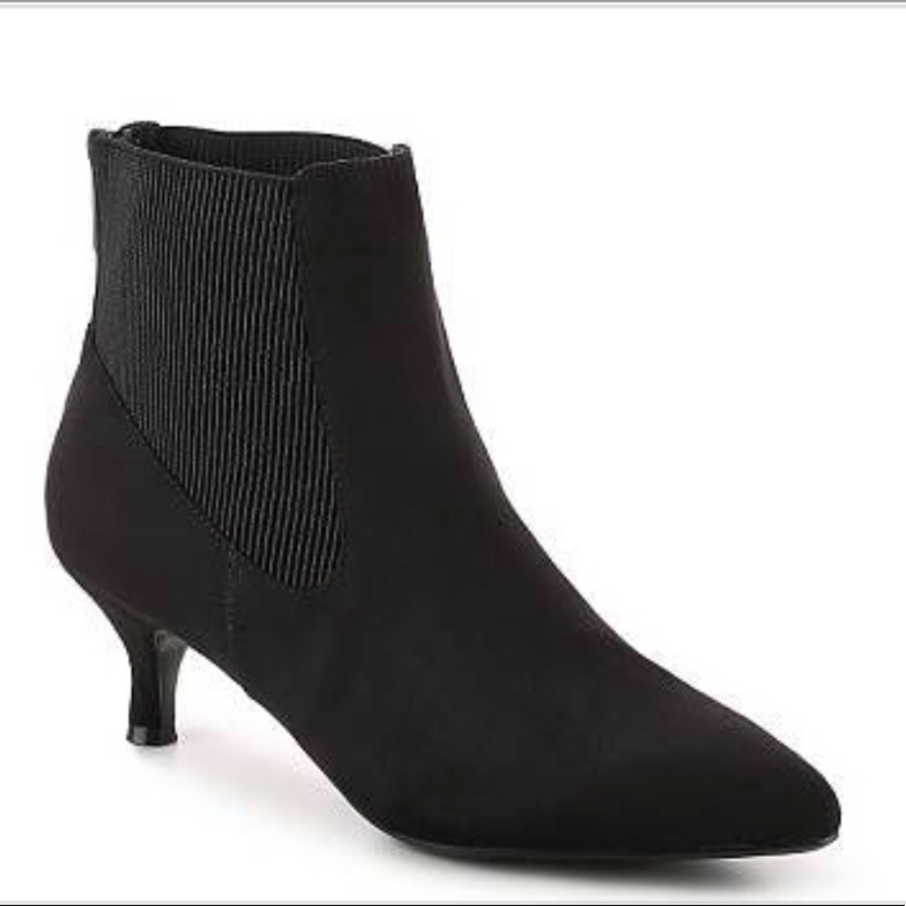 Impo Stretch Chelsea Booties